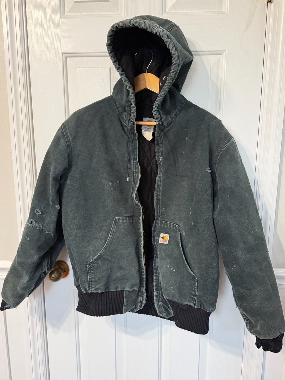 VTG Carhartt Faded Thrashed Distressed Med Hooded Quilted Lined Jacket Read